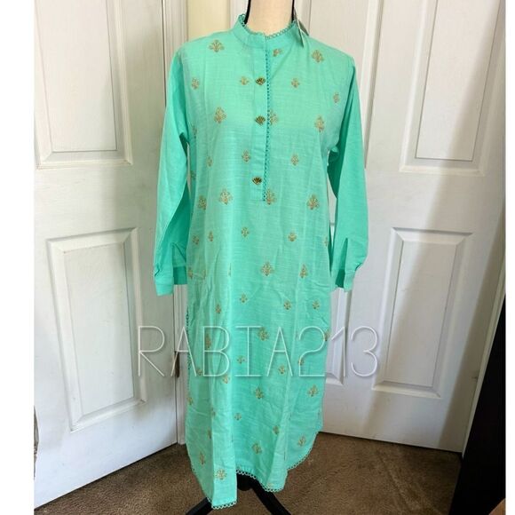 GUL AHMED IDEAS PRET 3 PIECE OUTFIT - Picture 3 of 7